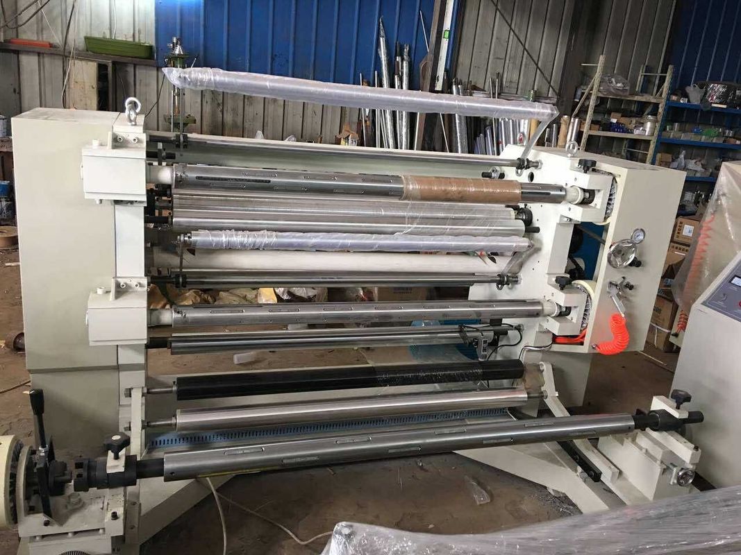 máquina de papel el rebobinar de 1300m m que raja, máquina que raja vertical de papel de Kraft